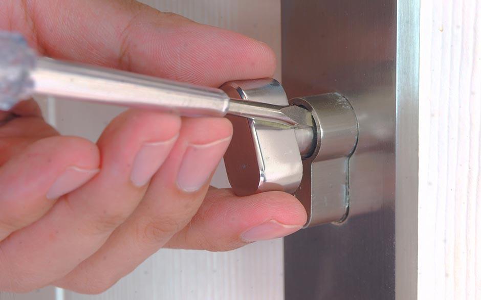 comment ouvrir une porte sans clef Villers-Saint-Paul
